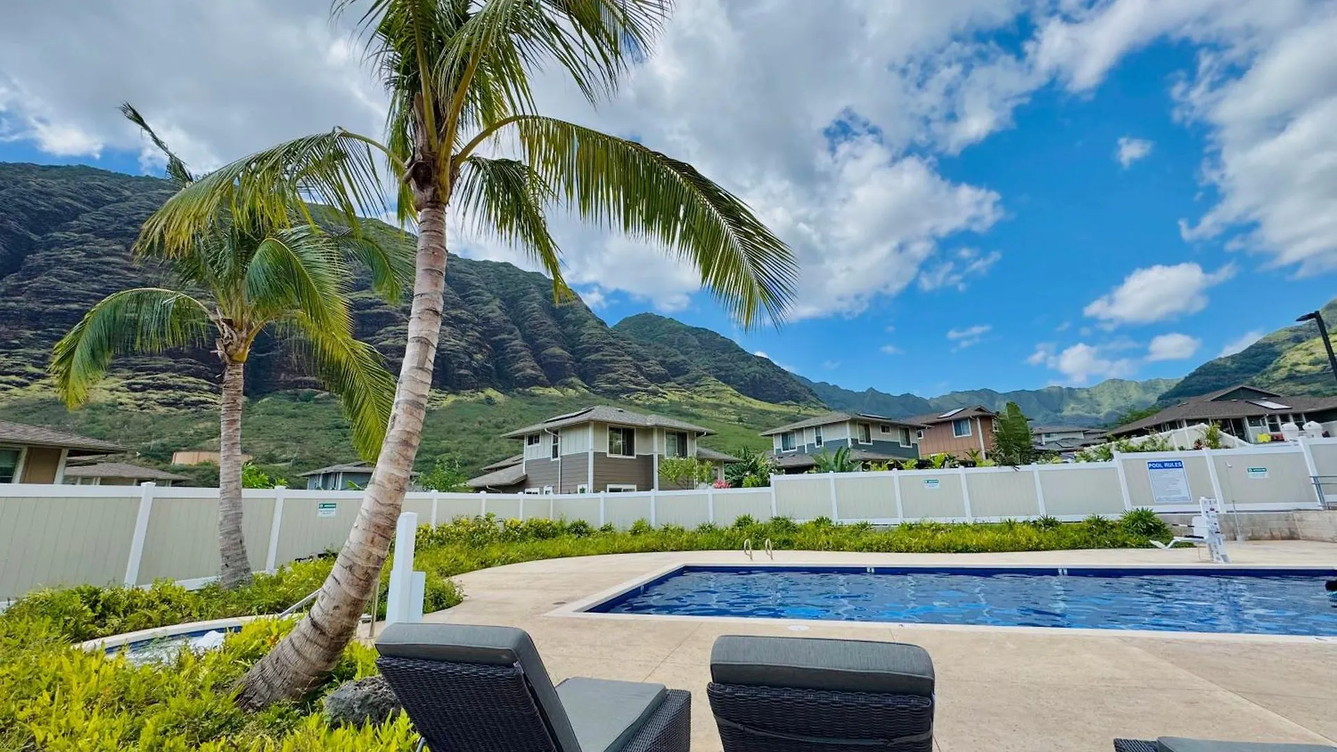 펜션 @ Marbella Lane - 2 Master Suites Mt+Ocean Views Waianae